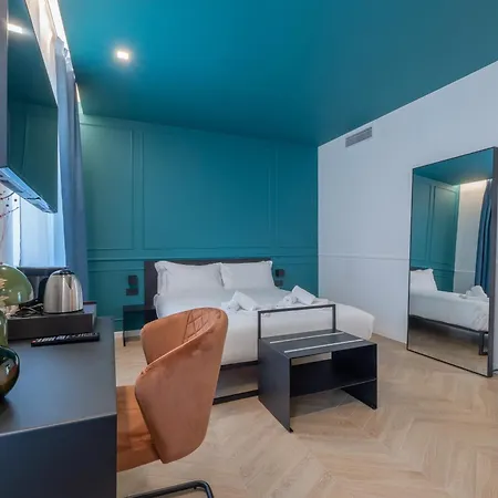 Maria Cristina Boutique Πανσιόν